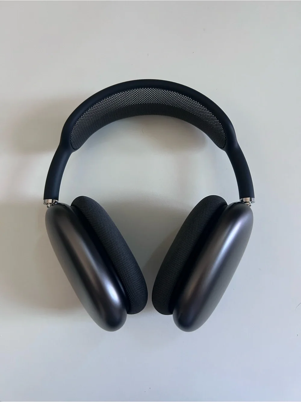Apple AirPods Max Wireless Over-Ear Headphones, Noise Cancelling, Space Gray